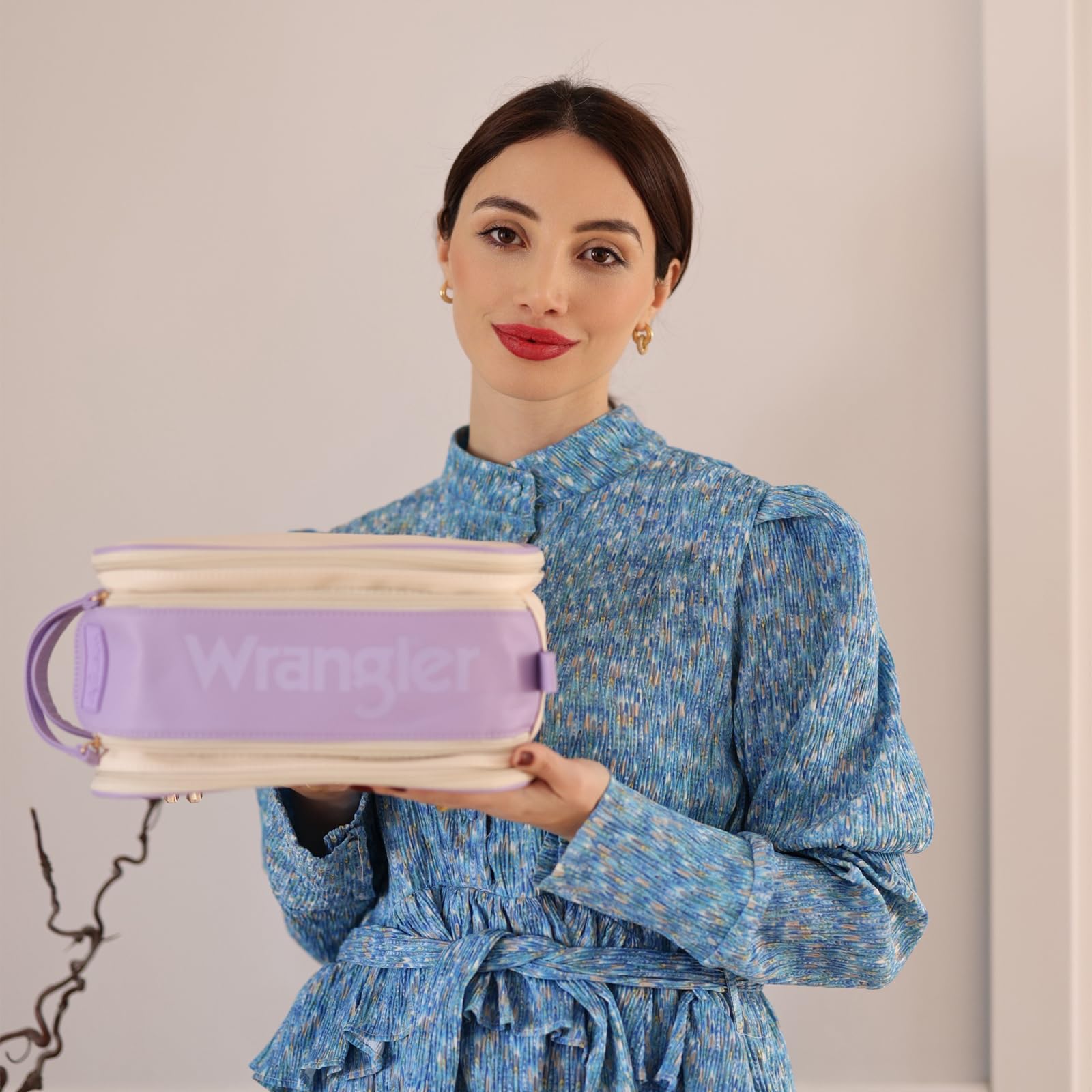 Montana West X Wrangler Large Makeup Bag Travel Toiletry Bag Portable Cosmetic Bag Make Up Organizer with Divider and Handle for Women
