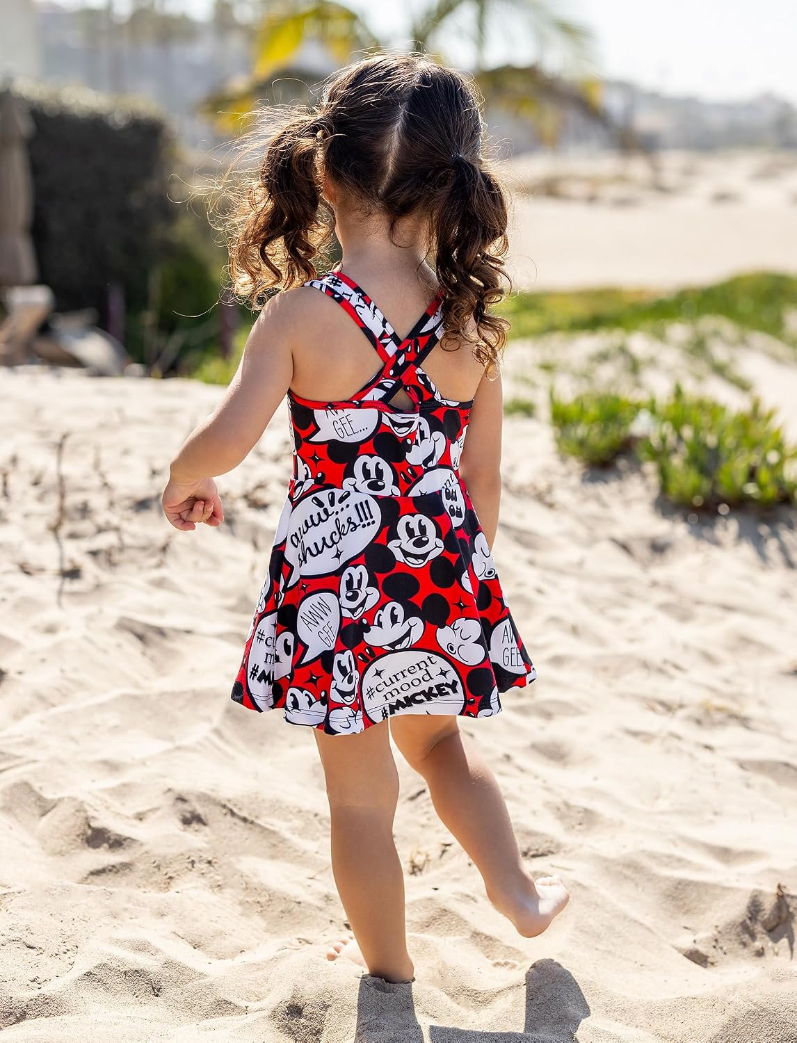 Disney Mickey and Friends Family Matching Outfits Sleeveless Dress and Short Sleeve Shirts for Mommy and Me